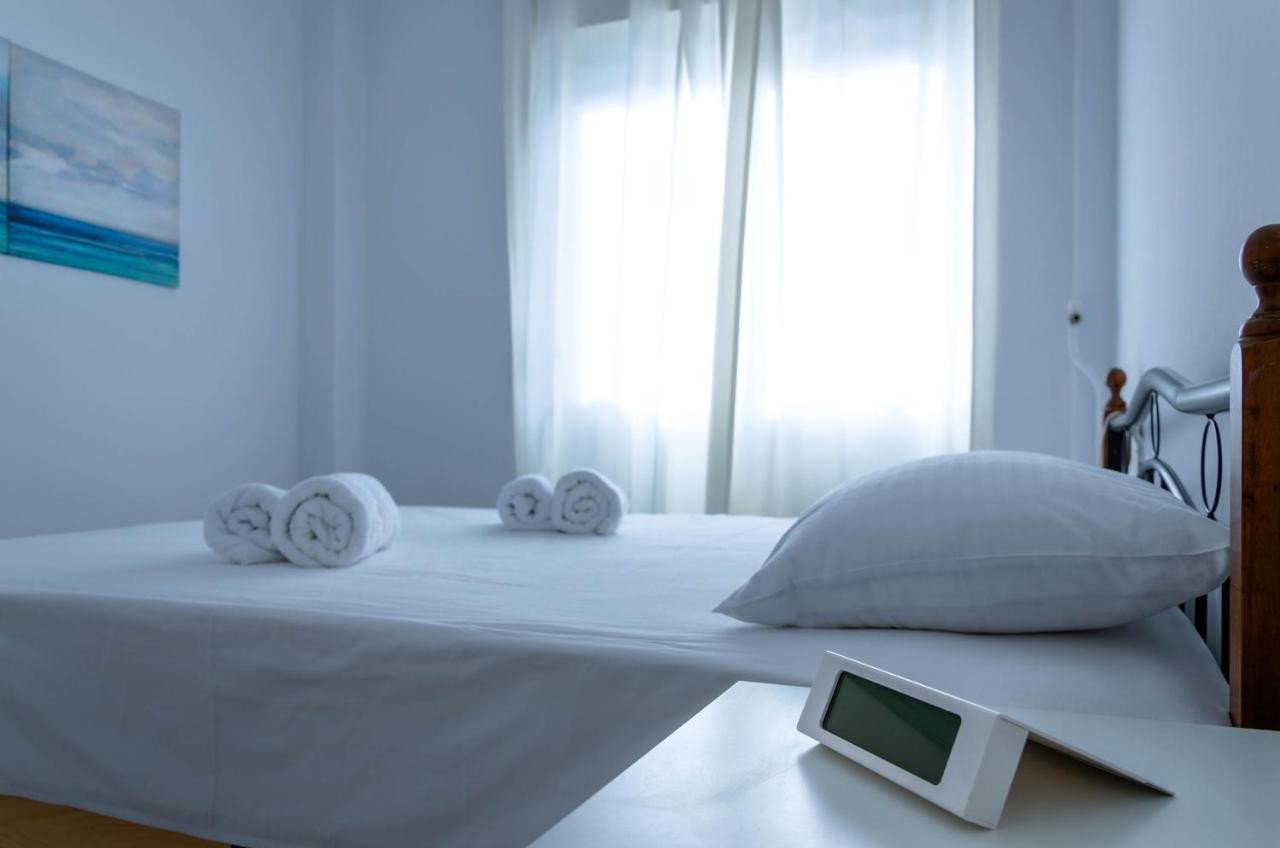 New Renovated 1B Apartment Close To Historic Center Atena Exterior foto